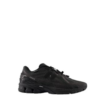 New Balance  1906 Men Sneakers Shoes  - Black